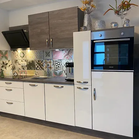 Zeitlos In Velden アパート フェルデン・アム・ヴェルターゼー